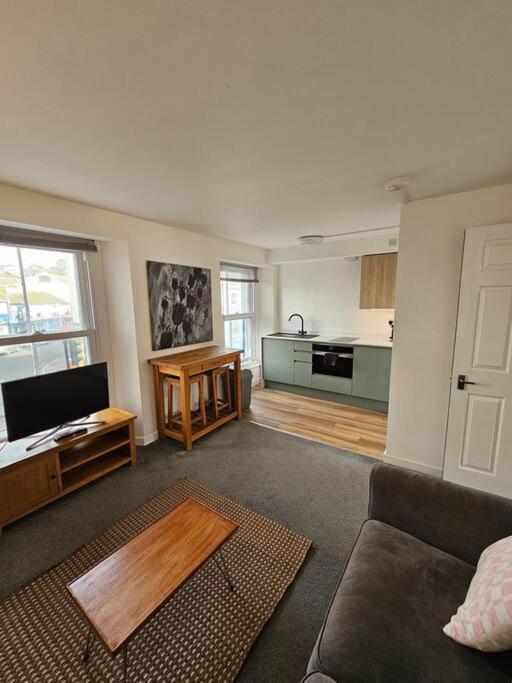 Beautiful And Bright !! Town/harbour #1 Apartment Penzance