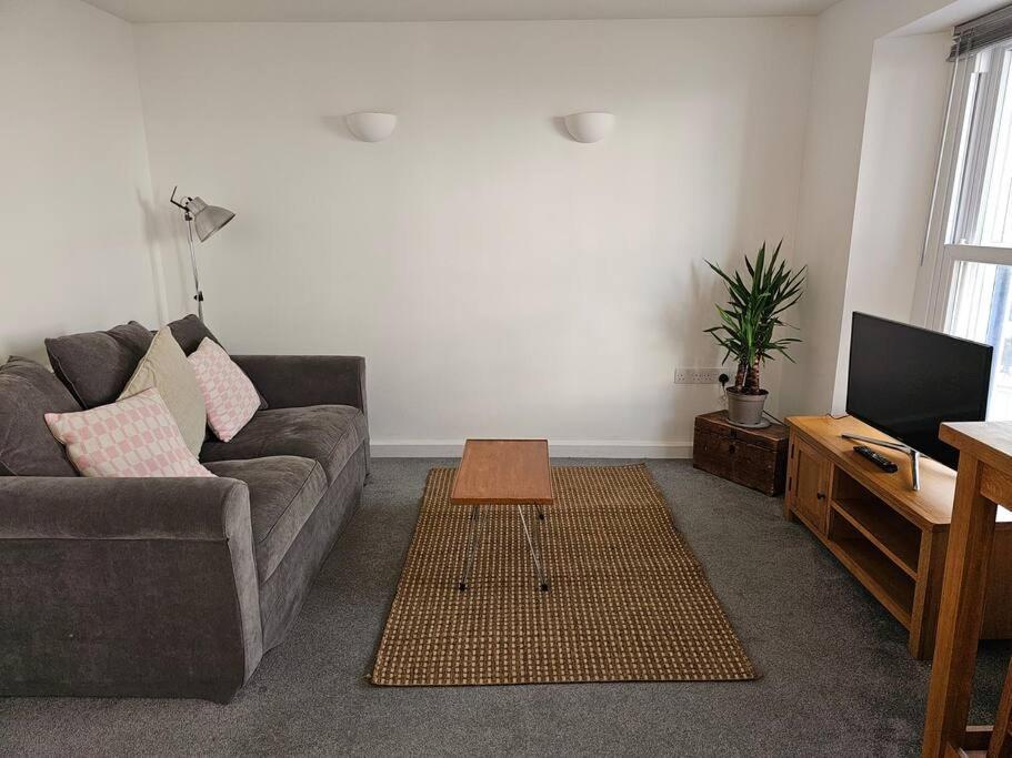 Apartment Beautiful And Bright !! Town/harbour #1 *