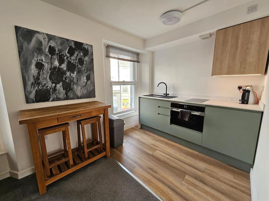 Beautiful And Bright !! Town/harbour #1 Apartment